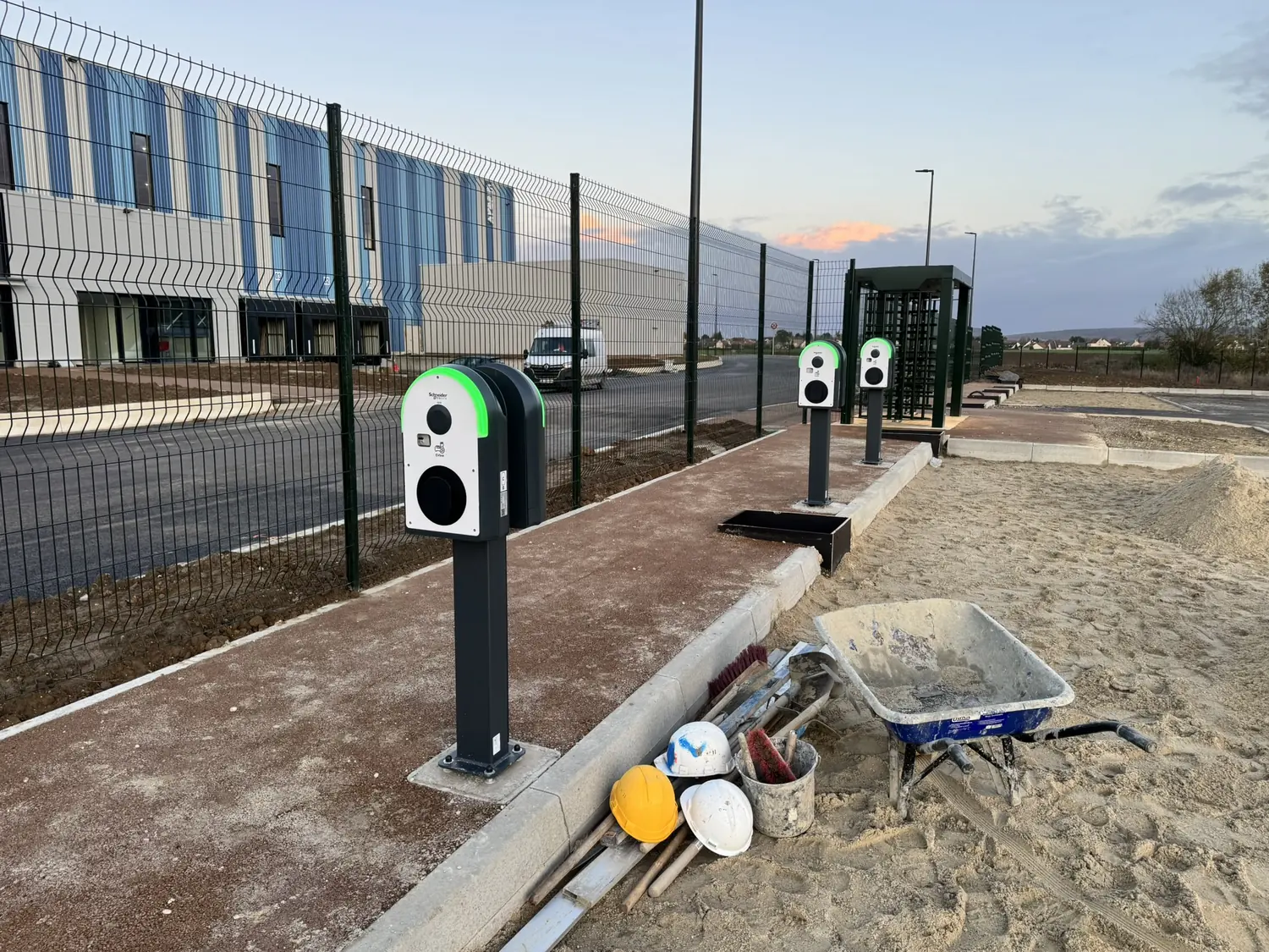 Installation de bornes de recharge à Bresles